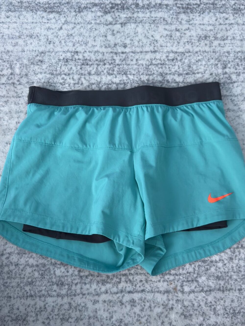 Nike Dri-FIT One 2-in-1 Shorts – Teal | Size S